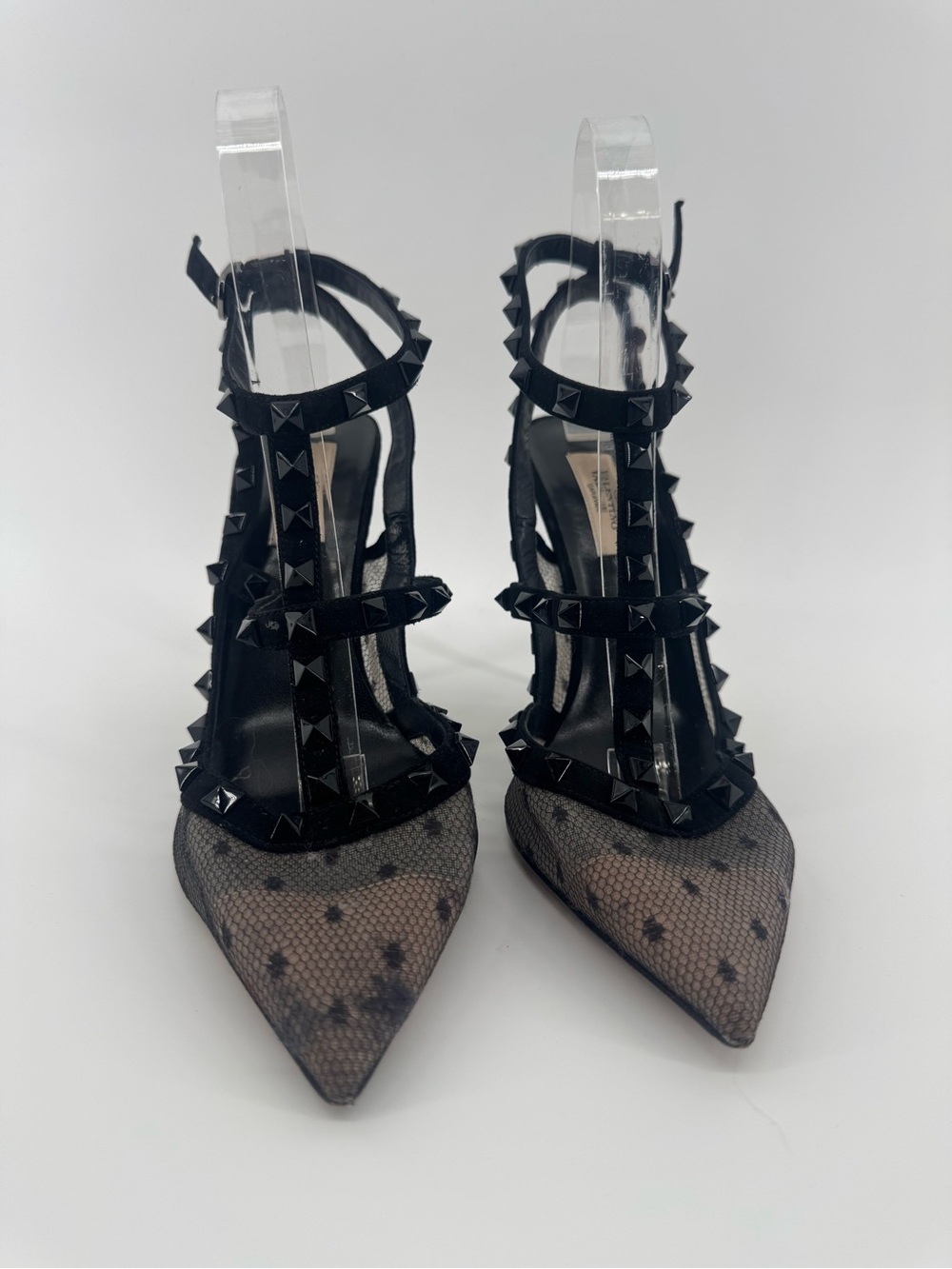Valentino Garavani Rockstud Mesh Caged Pointy Toe Pump in Black Size 39 - Picture 2 of 9